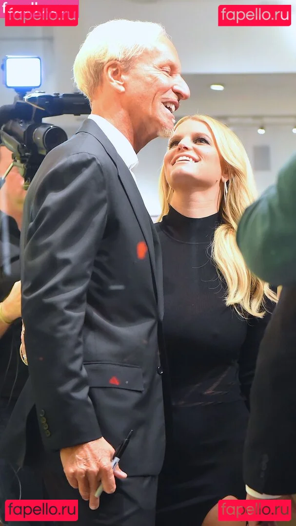 Jessica Simpson Onlyfans Photo Gallery 