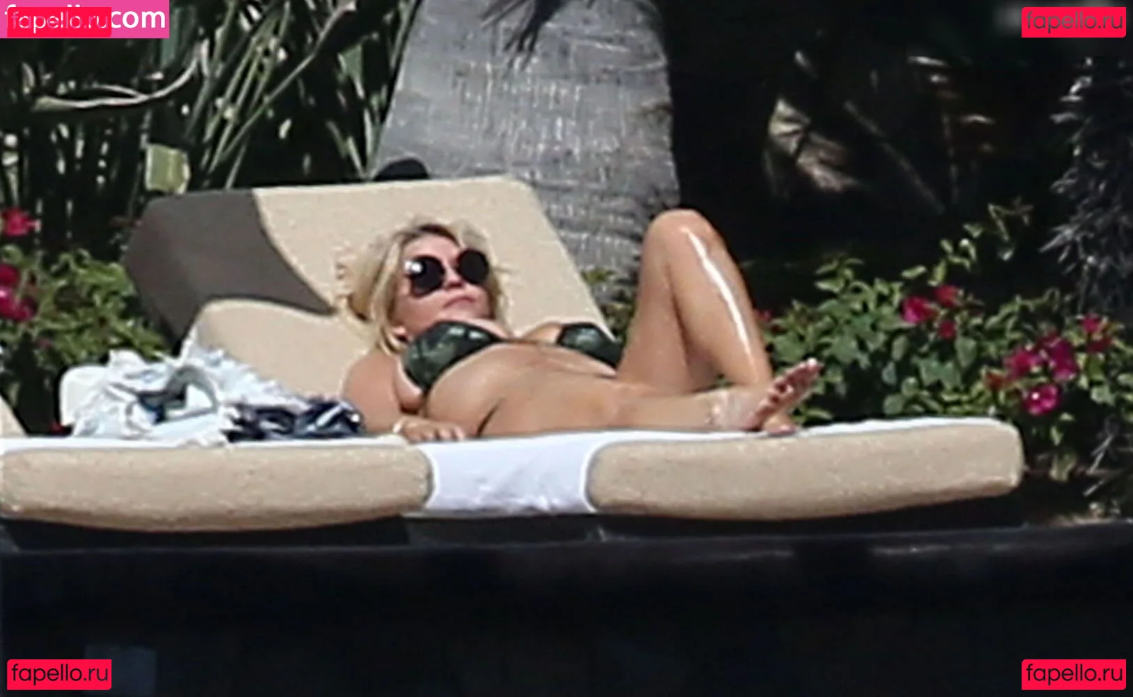 Jessica Simpson Onlyfans Photo Gallery 