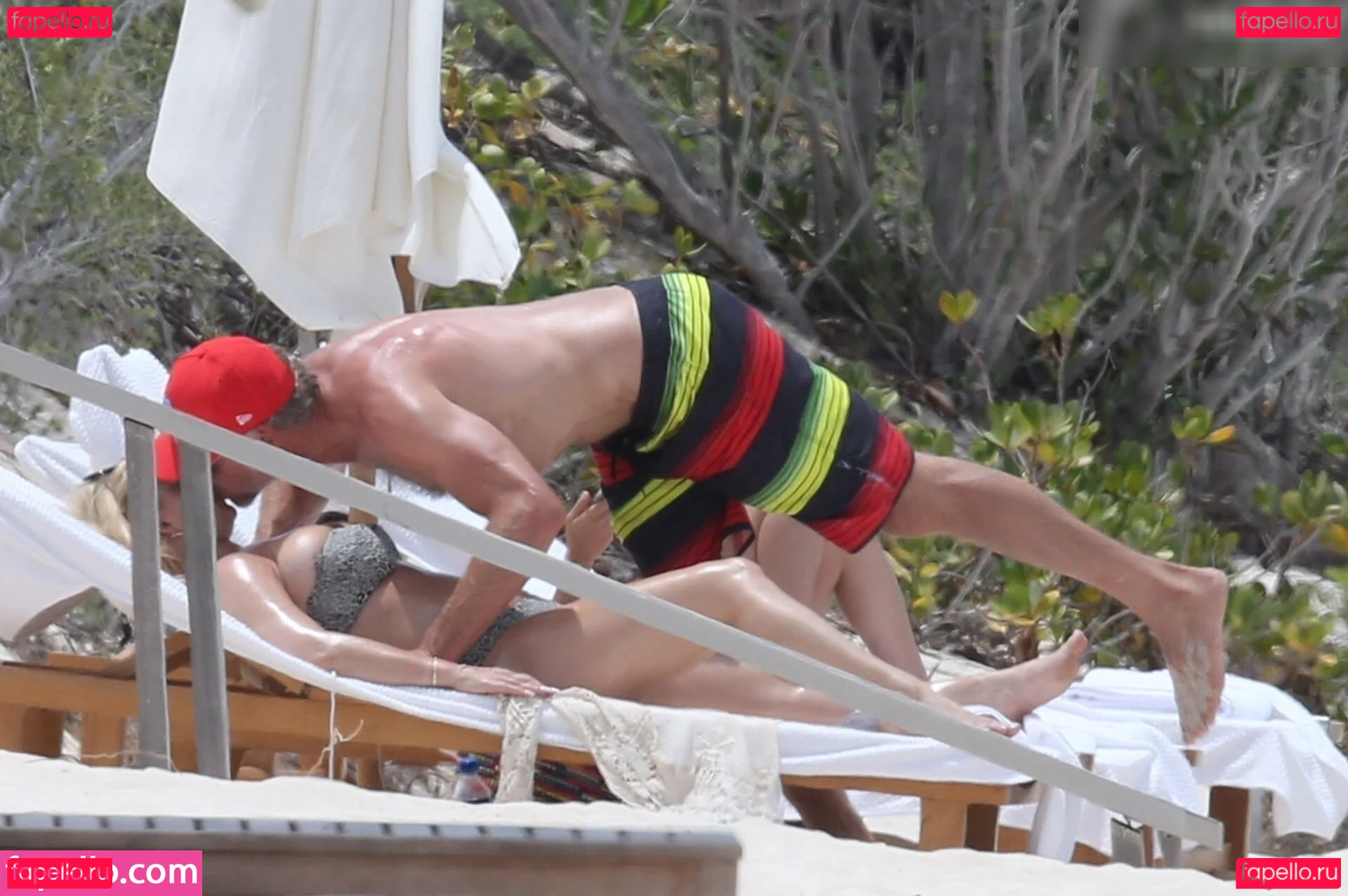 Jessica Simpson Onlyfans Photo Gallery 