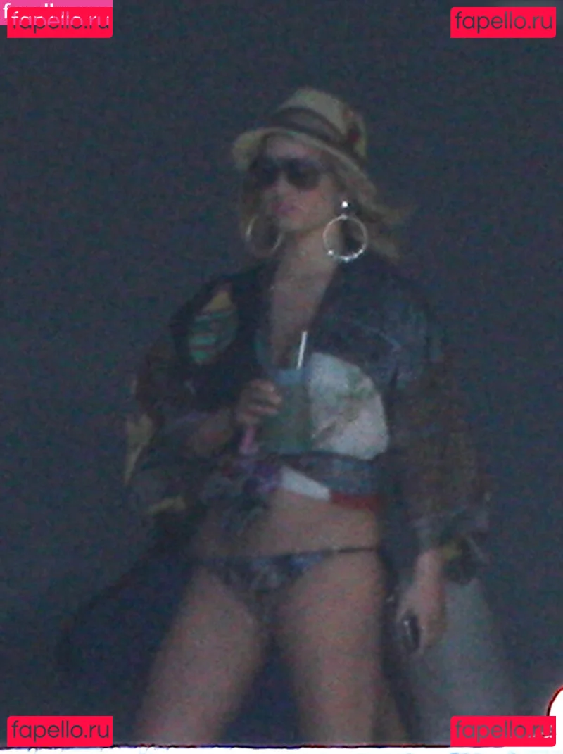 Jessica Simpson Onlyfans Photo Gallery 