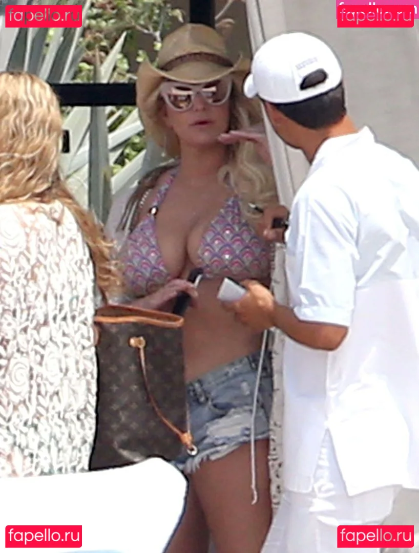 Jessica Simpson Onlyfans Photo Gallery 