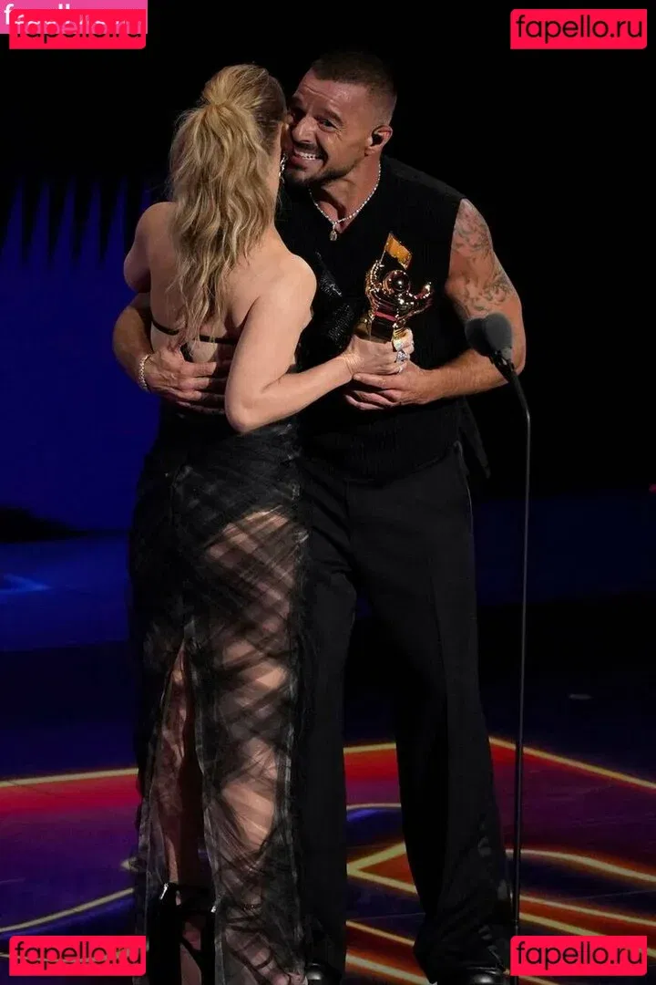 Jessica Simpson Onlyfans Photo Gallery 