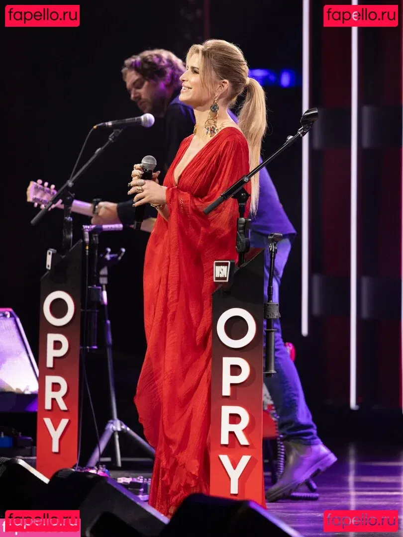 Jessica Simpson Onlyfans Photo Gallery 