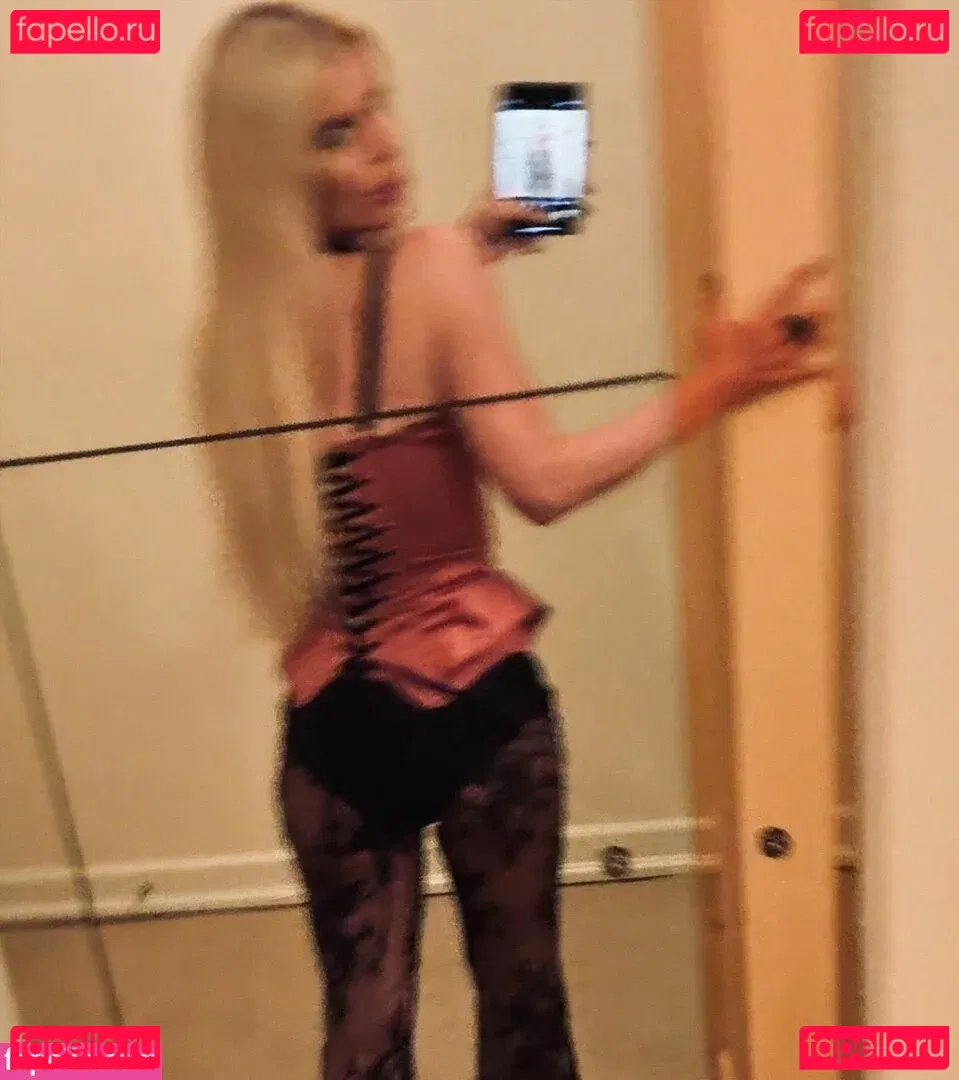 Jessica Simpson Onlyfans Photo Gallery 