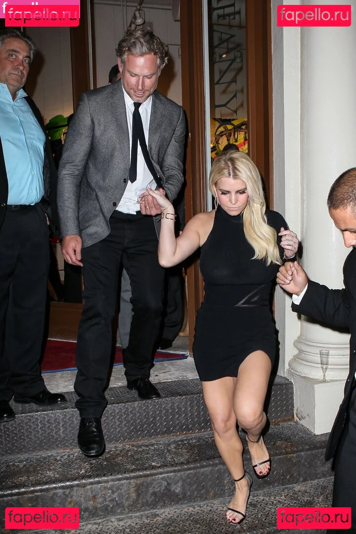 Jessica Simpson Onlyfans Photo Gallery 