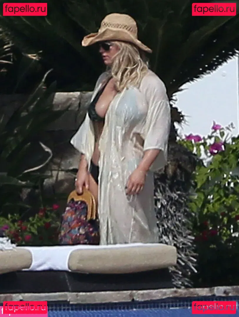 Jessica Simpson Onlyfans Photo Gallery 