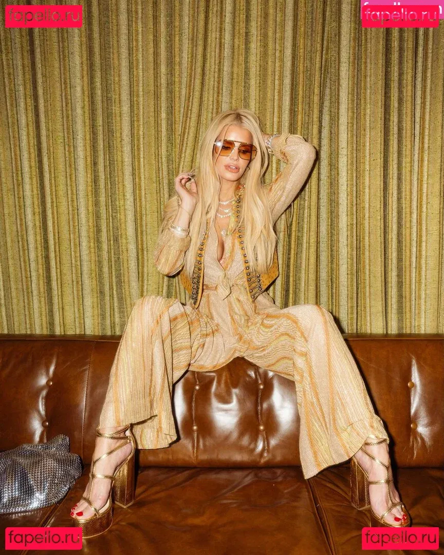 Jessica Simpson Onlyfans Photo Gallery 