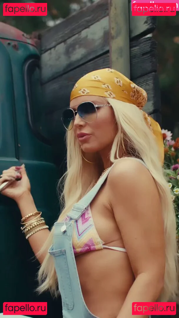 Jessica Simpson Onlyfans Photo Gallery 