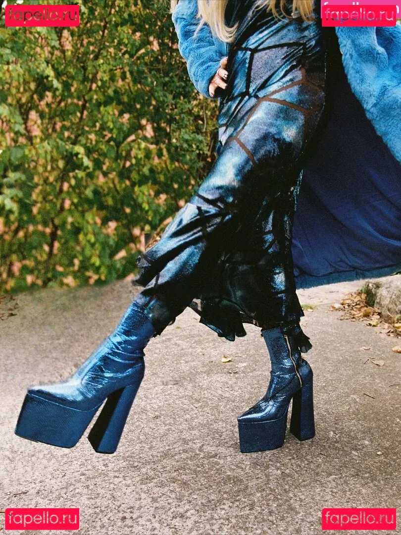 Jessica Simpson Onlyfans Photo Gallery 