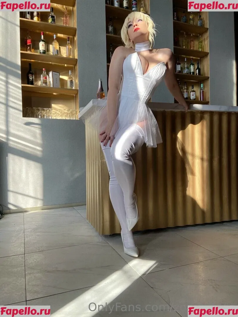 Zoe Volf Onlyfans Photo Gallery 