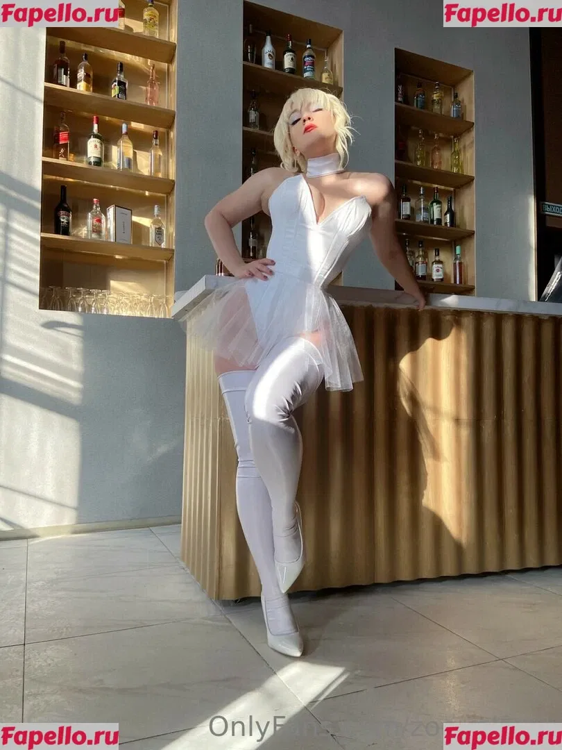Zoe Volf Onlyfans Photo Gallery 