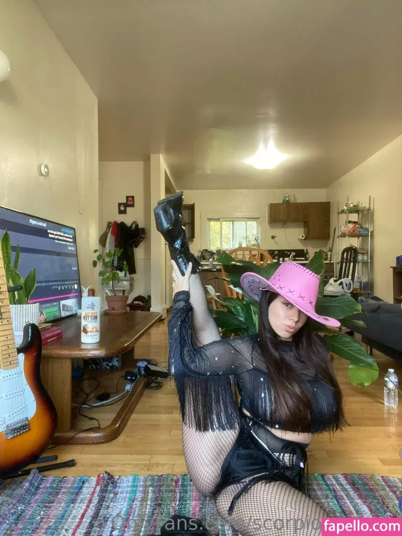 Bendy Lola Onlyfans Photo Gallery 