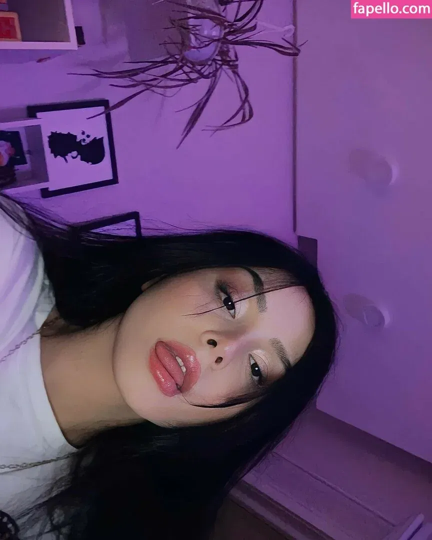 Eduarda Yuni Onlyfans Photo Gallery 