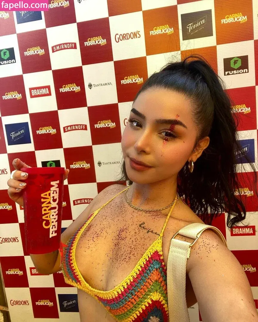 Eduarda Yuni Onlyfans Photo Gallery 