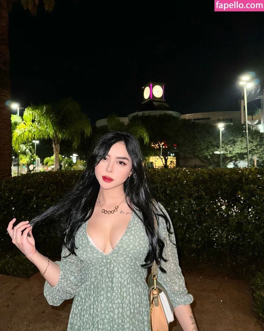 Eduarda Yuni Onlyfans Photo Gallery 