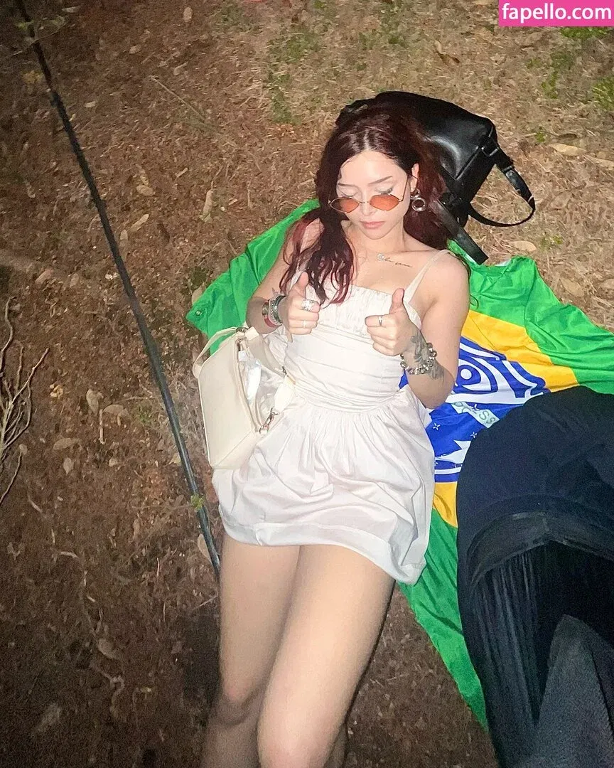 Eduarda Yuni Onlyfans Photo Gallery 