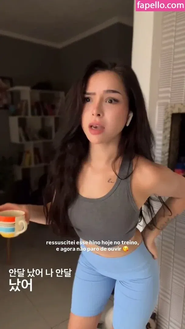 Eduarda Yuni Onlyfans Photo Gallery 