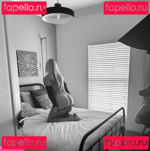 MiaBlazeVip Nude Onlyfans Photo 7