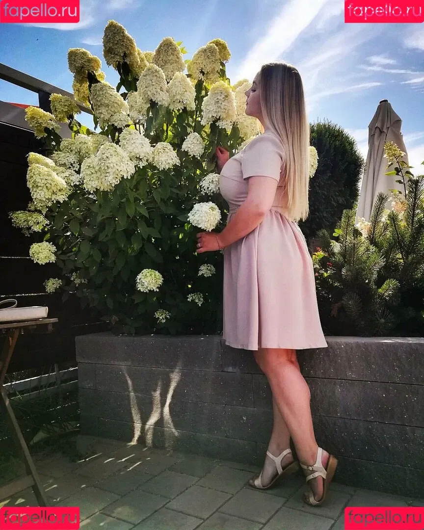 Holly Garner Onlyfans Photo Gallery 