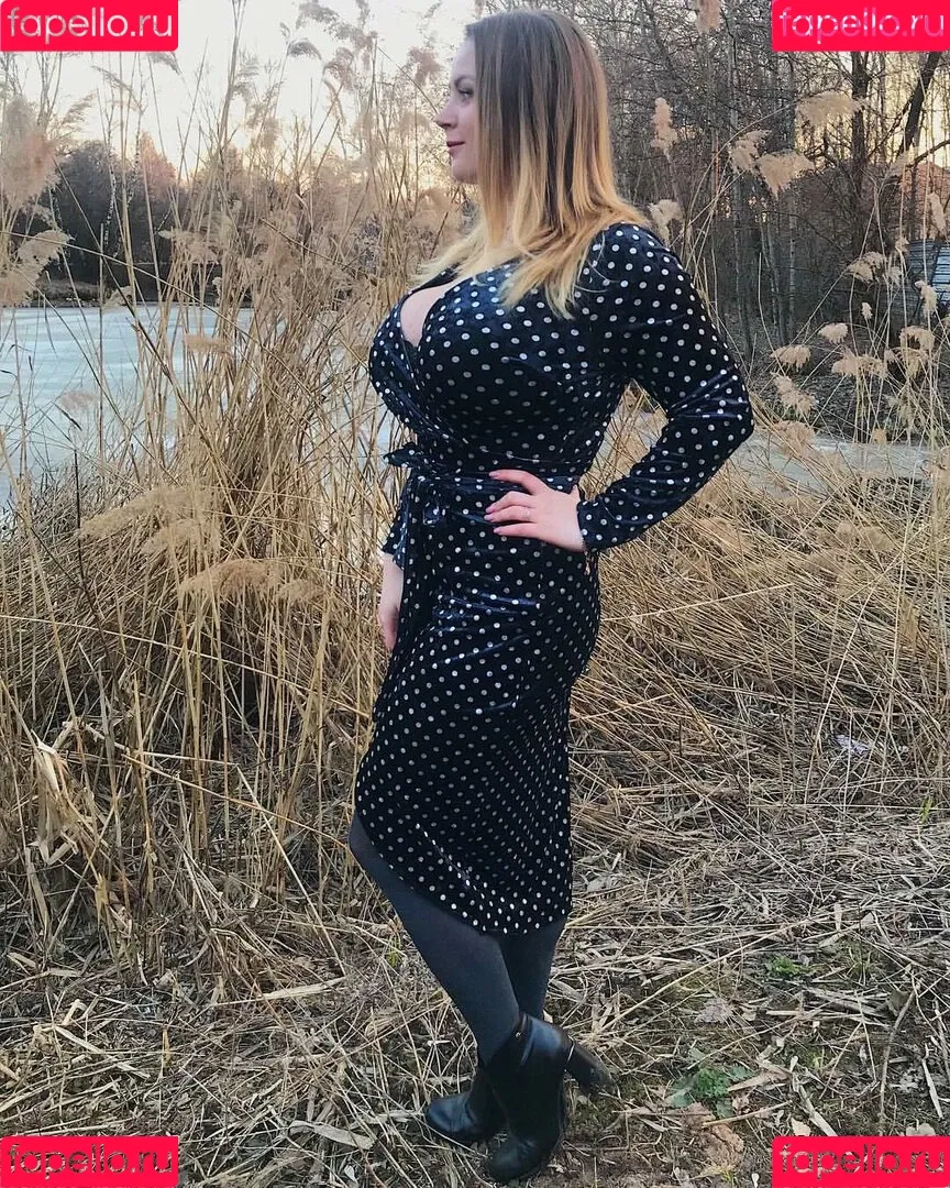 Holly Garner Onlyfans Photo Gallery 