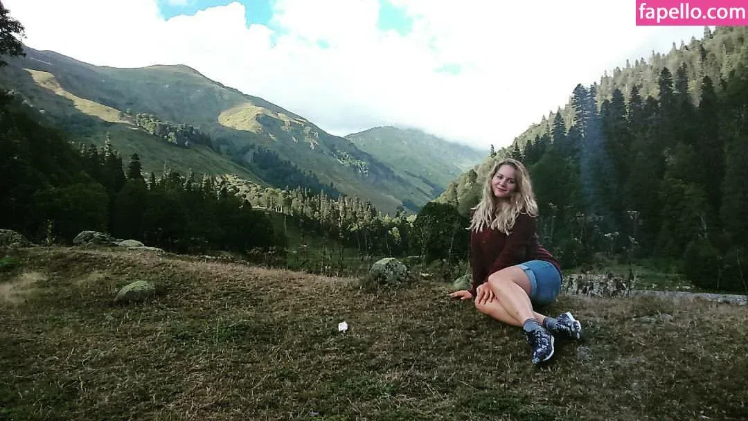 Holly Garner Onlyfans Photo Gallery 