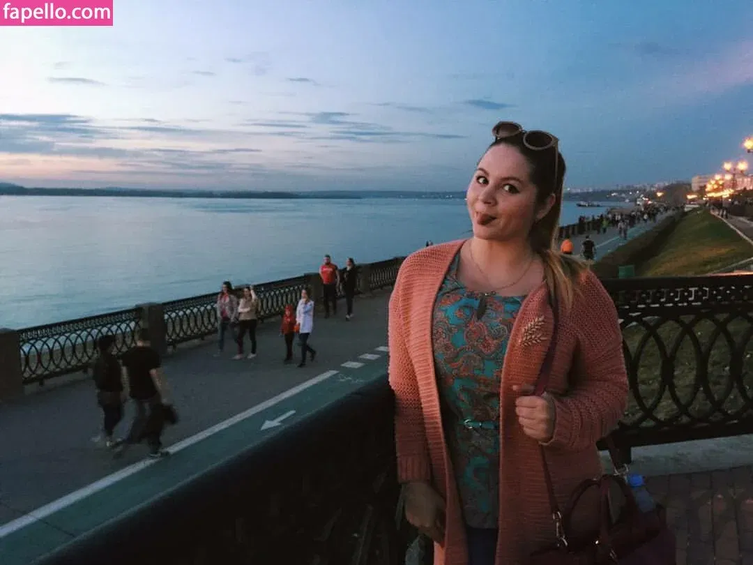 Holly Garner Onlyfans Photo Gallery 