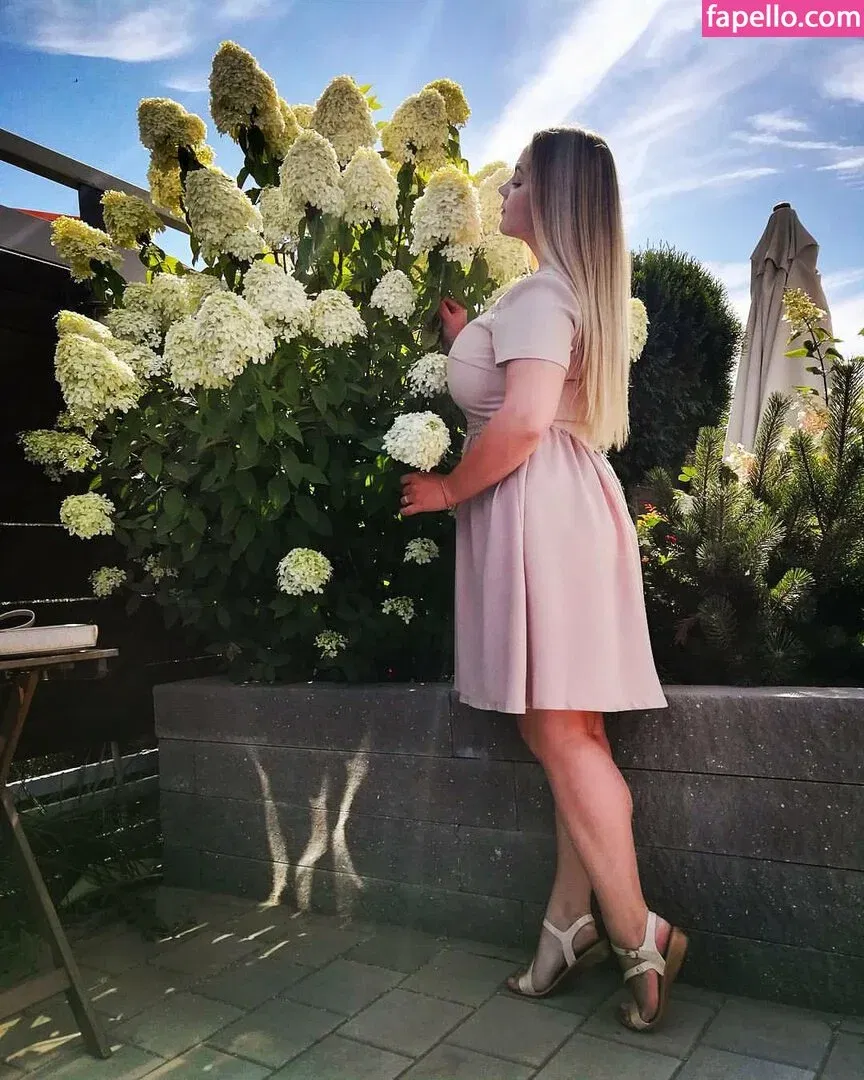 Holly Garner Onlyfans Photo Gallery 