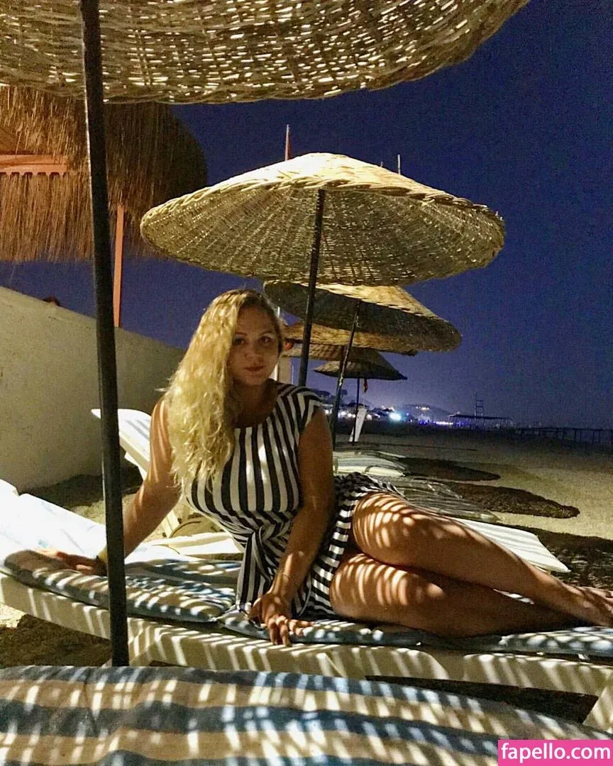 Holly Garner Onlyfans Photo Gallery 