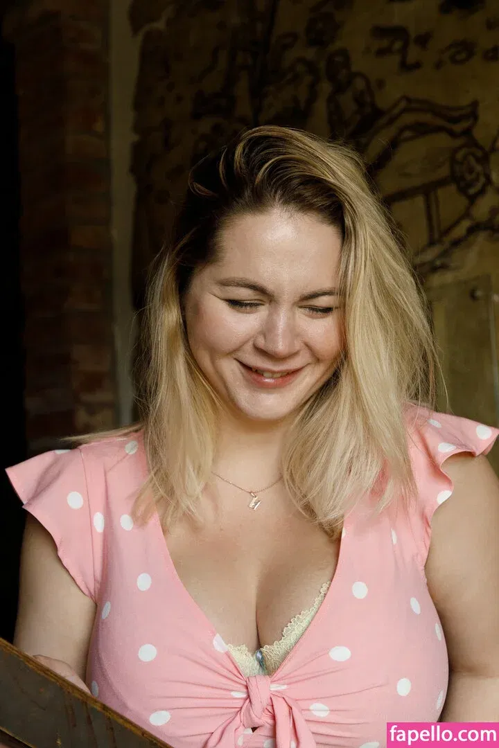 Holly Garner Onlyfans Photo Gallery 