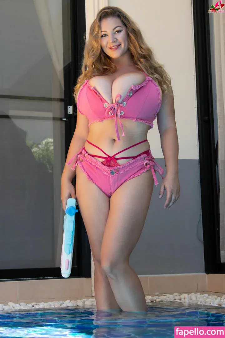 Holly Garner Onlyfans Photo Gallery 