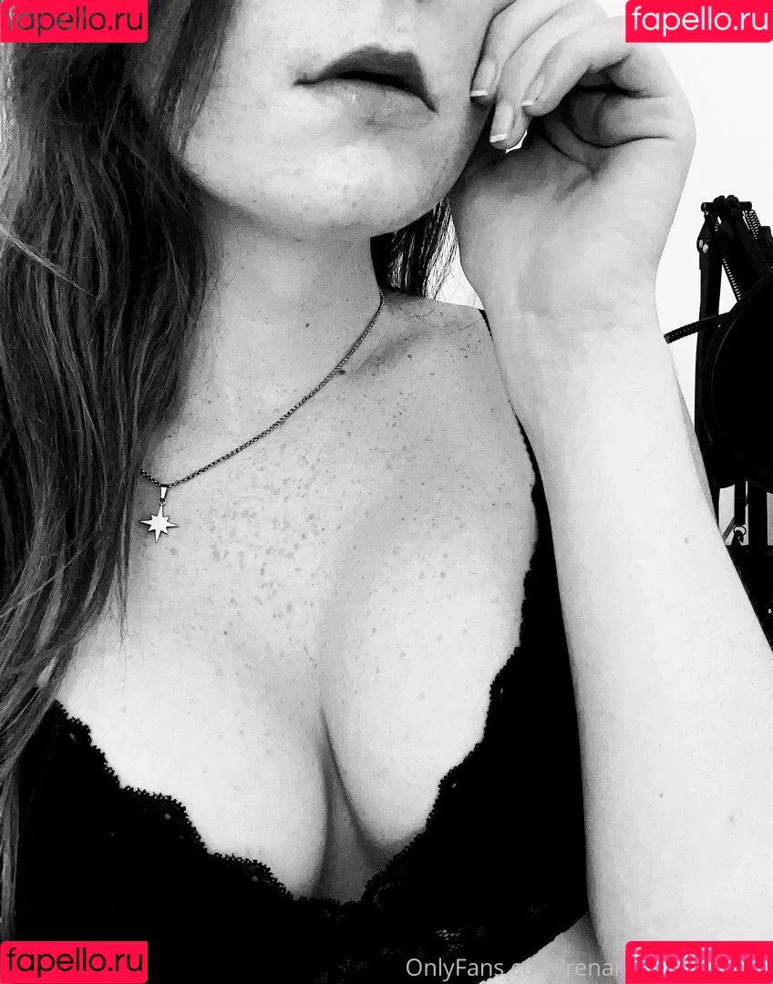 Eléna-Rose Burri Onlyfans Photo Gallery 