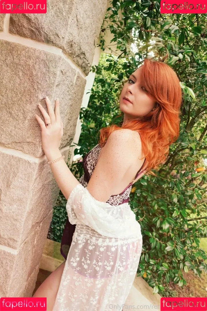 Eléna-Rose Burri Onlyfans Photo Gallery 