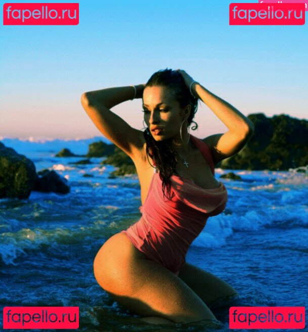 Aria London Nude Onlyfans Photo 36