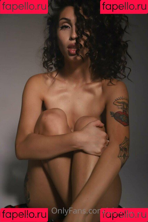 Aisultanax Onlyfans Photo Gallery 