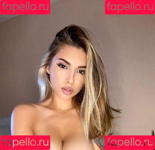 Aisultanax Onlyfans Photo Gallery 