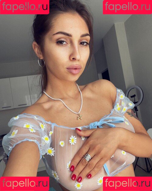 Aisultanax Onlyfans Photo Gallery 