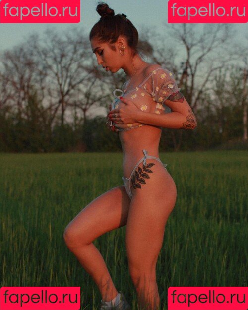 Aisultanax Onlyfans Photo Gallery 