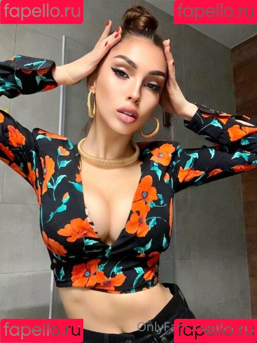 Aisultanax Onlyfans Photo Gallery 