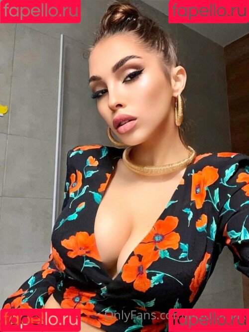 Aisultanax Onlyfans Photo Gallery 