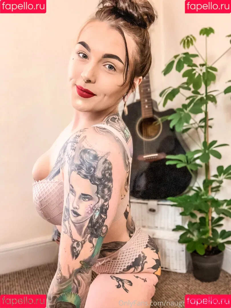 naughtynaturalnova Onlyfans Photo Gallery 