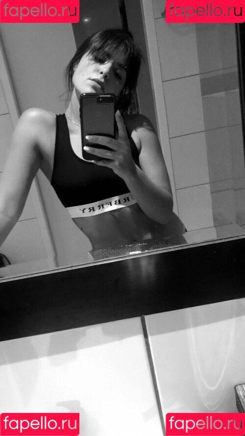 Olympia Valance Onlyfans Photo Gallery 