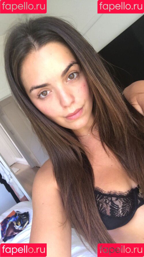 Olympia Valance Onlyfans Photo Gallery 