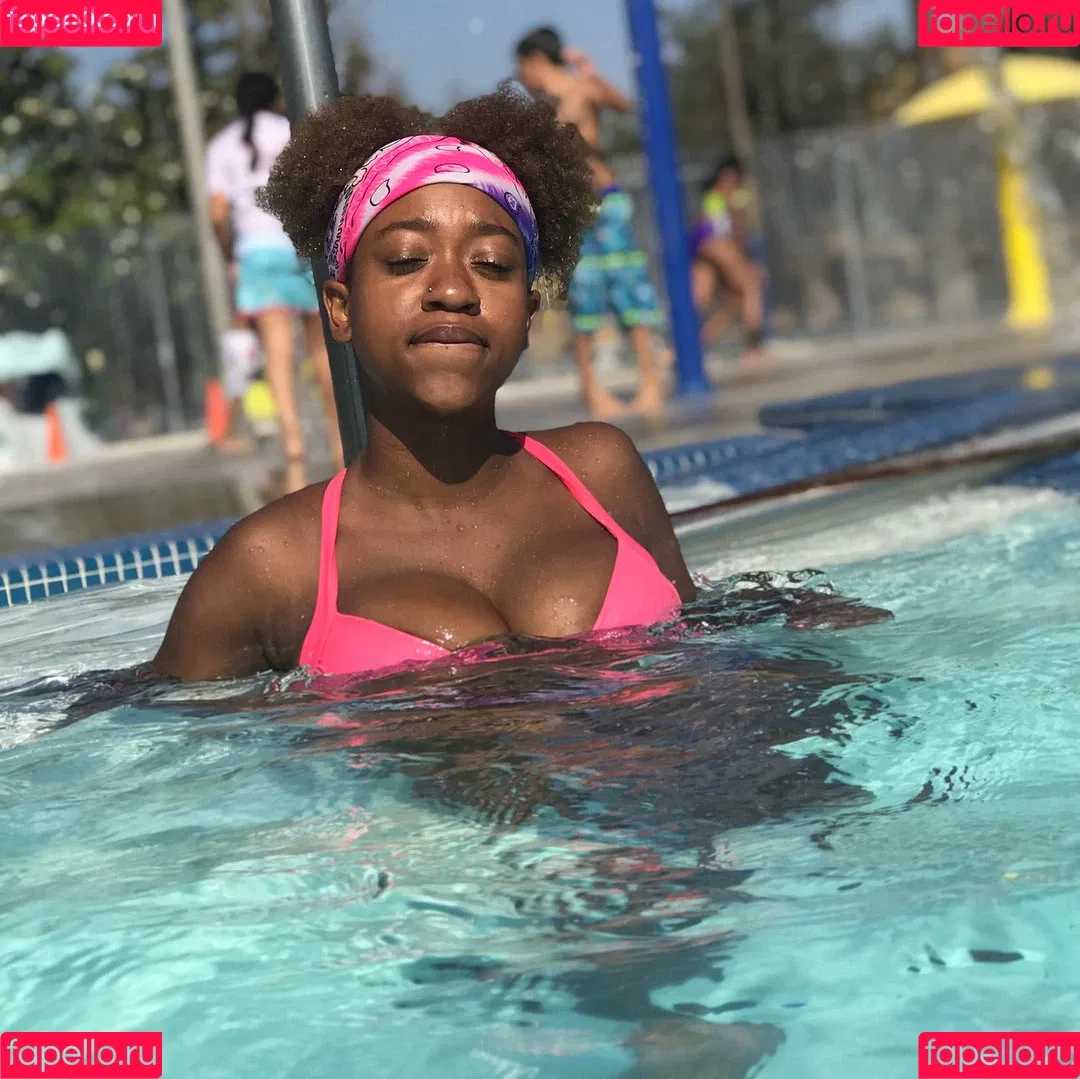 Supaaastarrr Onlyfans Photo Gallery 