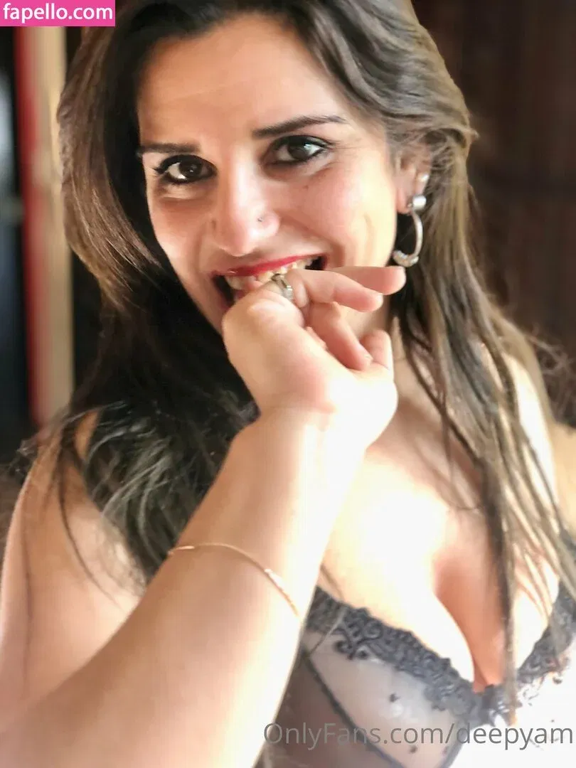 sweetarabgirl Onlyfans Photo Gallery 