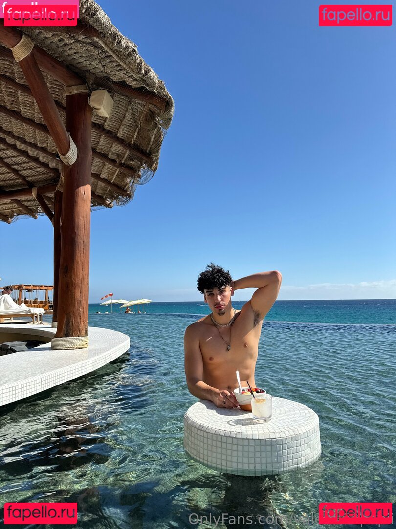 valentinopapii Nude Onlyfans Photo 41