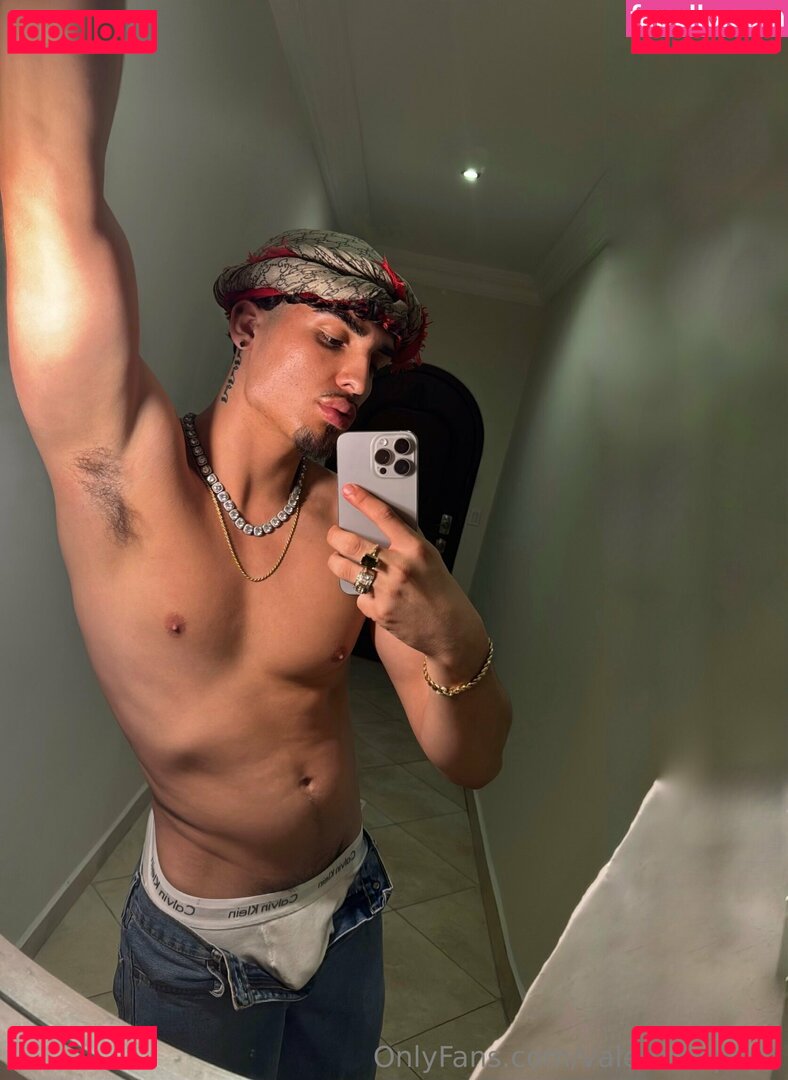 valentinopapii Nude Onlyfans Photo 31