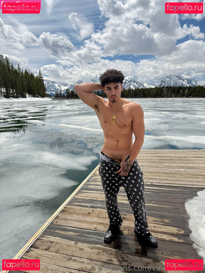 valentinopapii Nude Onlyfans Photo 22