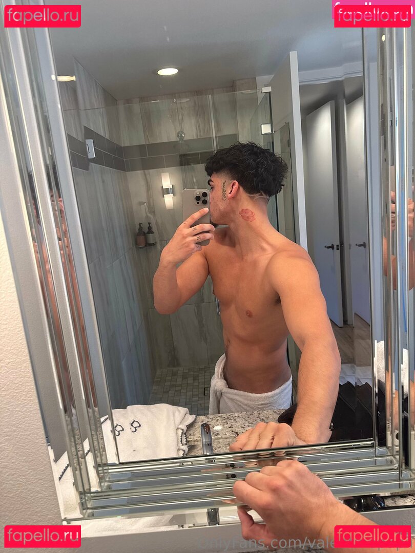 valentinopapii Nude Onlyfans Photo 18