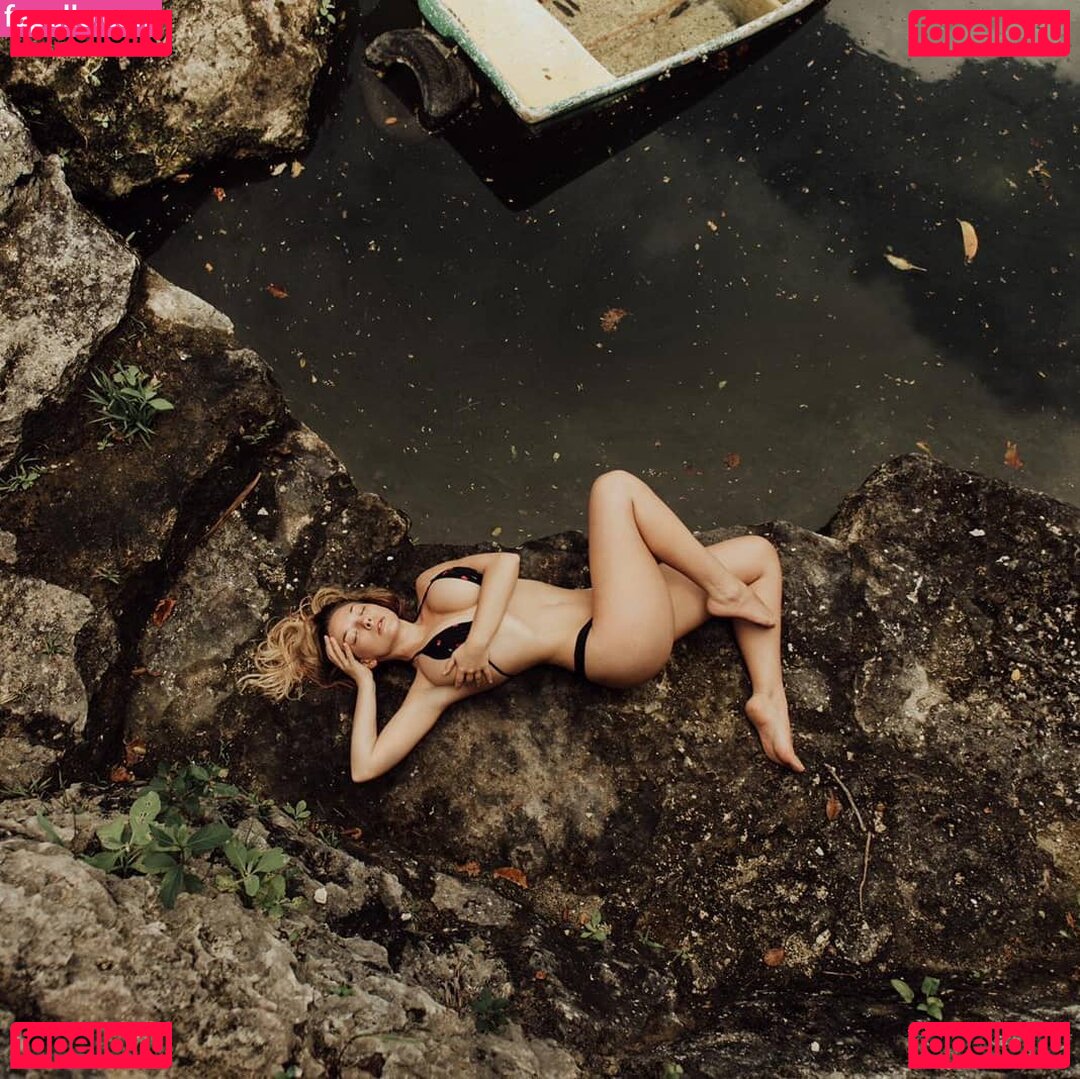Kobzar Olga Nude Onlyfans Photo 32