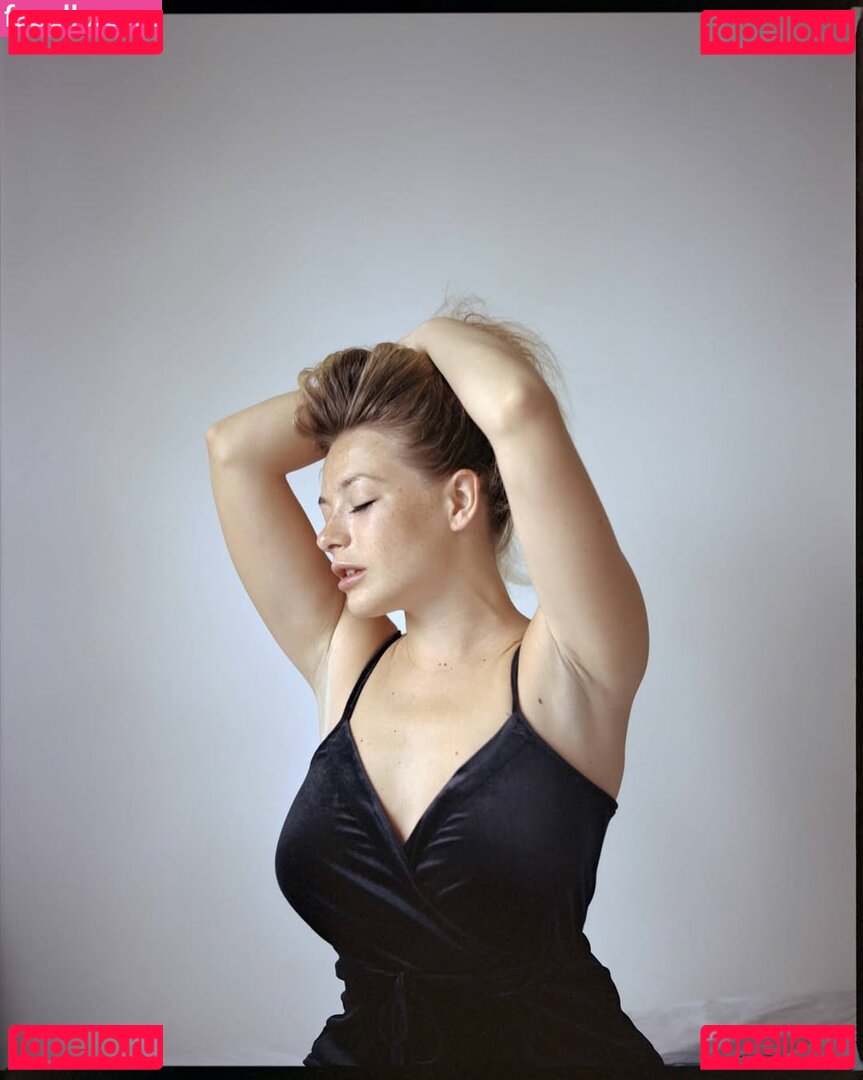 Kobzar Olga Nude Onlyfans Photo 20